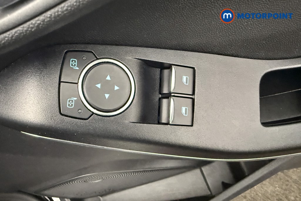 Used Ford Fiesta 2018 for sale - 76889920: Photo 25