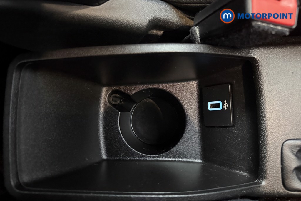 Used Ford Fiesta 2018 for sale - 76889920: Photo 27