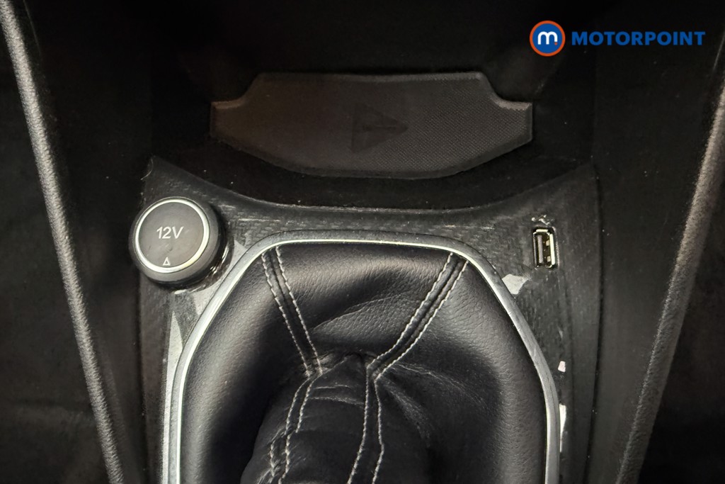 Used Ford Fiesta 2018 for sale - 76889920: Photo 30