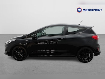 Used Ford Fiesta 2018 for sale - 76889920: Photo