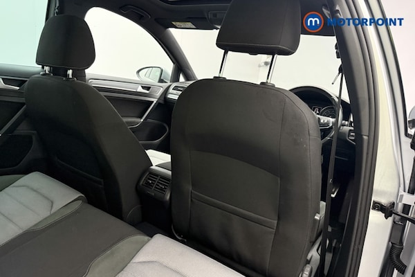 Used Volkswagen Golf 2016 for sale - 76193517: Photo 17