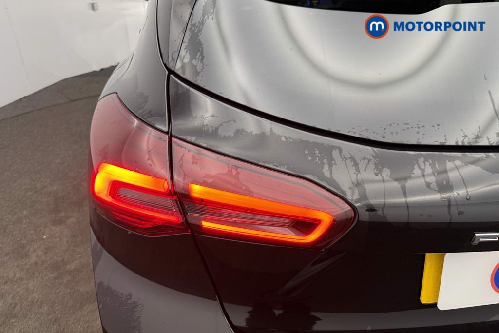 Used Ford Focus 2023 for sale - 76892549: Photo 18