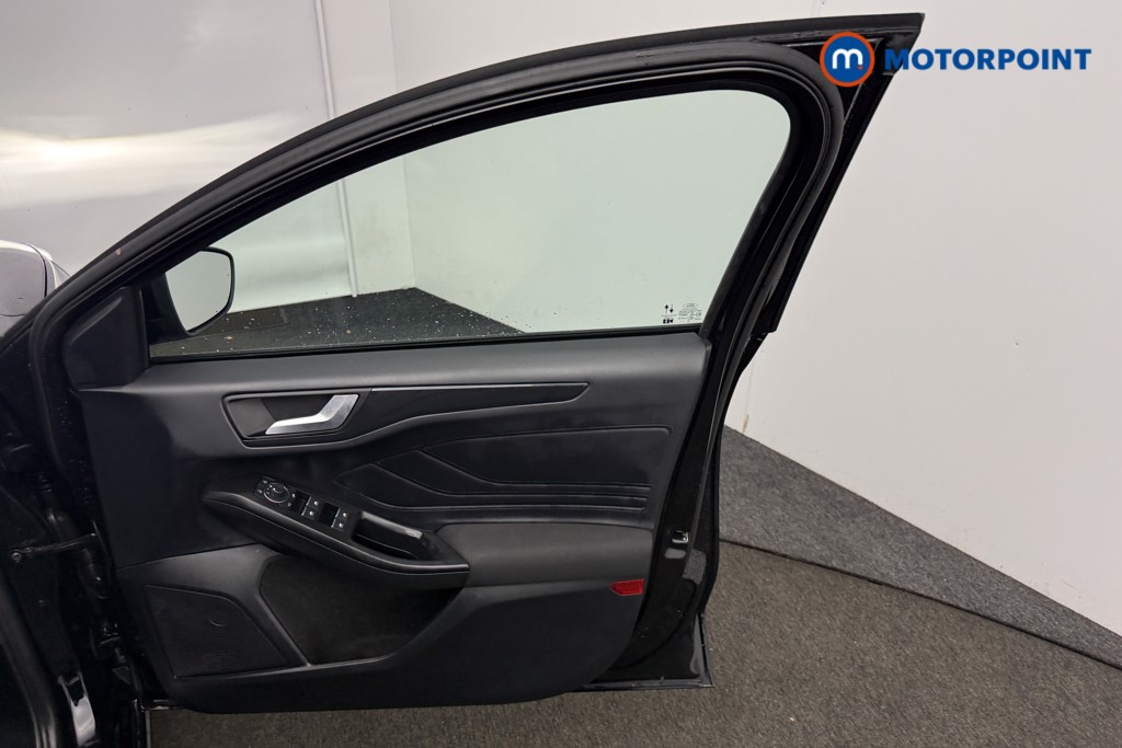 Used Ford Focus 2023 for sale - 76892549: Photo 27