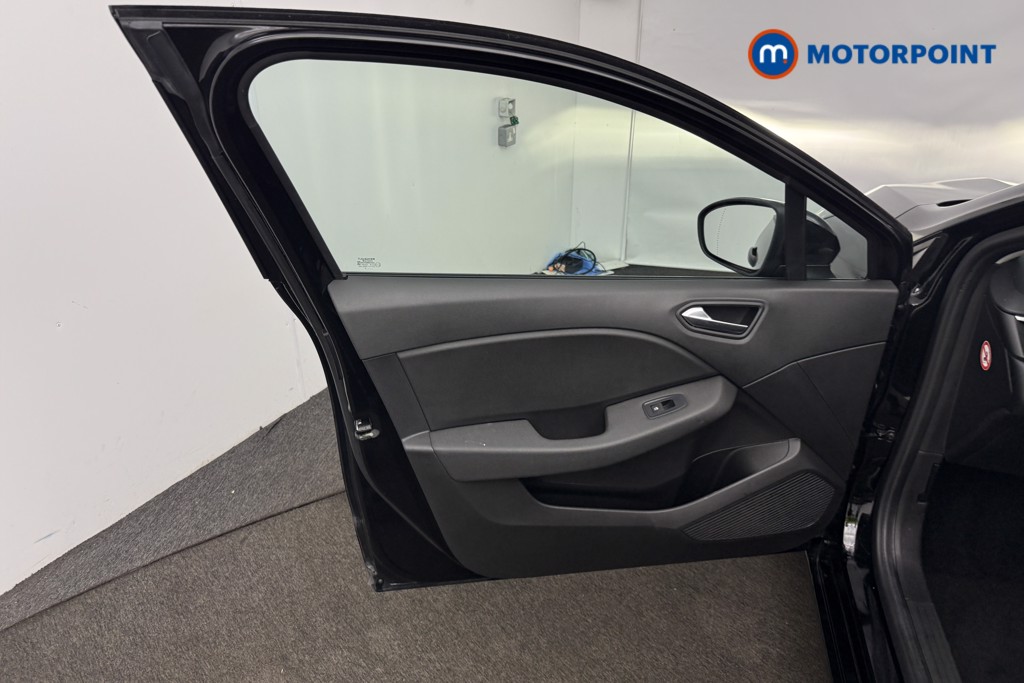 Used Renault Clio 2022 for sale - 76980214: Photo 12