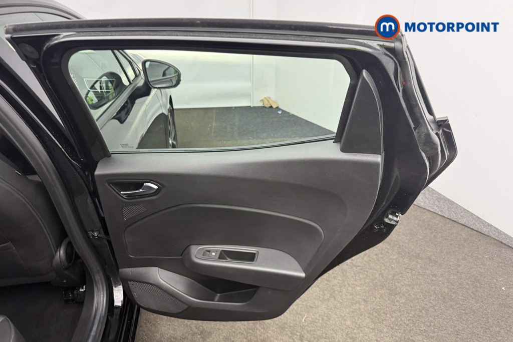 Used Renault Clio 2022 for sale - 76980214: Photo 22