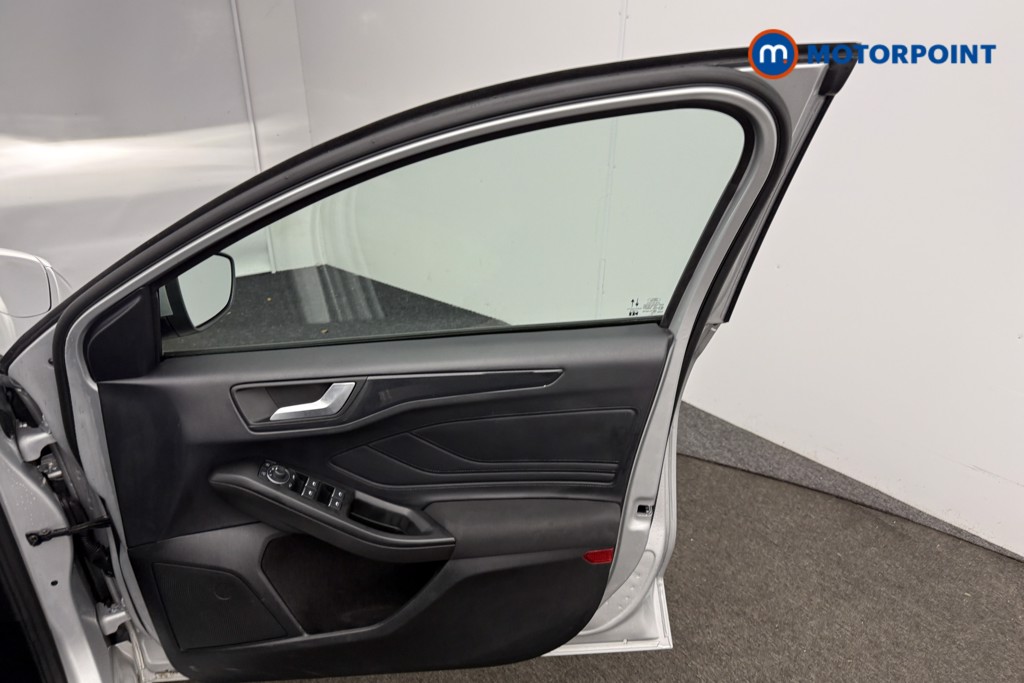 Used Ford Focus 2023 for sale - 76892550: Photo 29