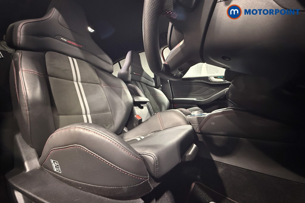 Used Ford Focus 2023 for sale - 76739059: Photo 25