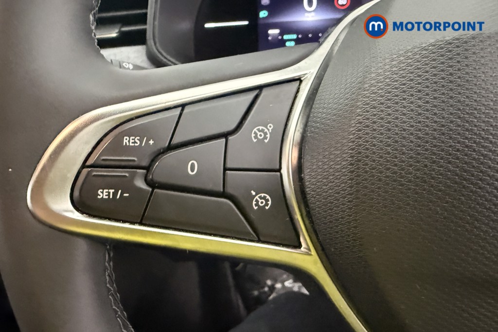 Used Renault Clio 2024 for sale - 76878738: Photo 37