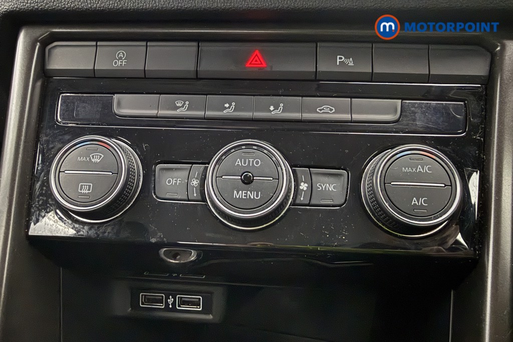 Used Volkswagen T-Roc for sale - 77187231: Photo 23