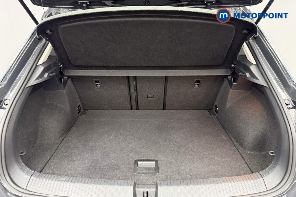 Used Volkswagen T-Roc for sale - 77187231: Photo 30