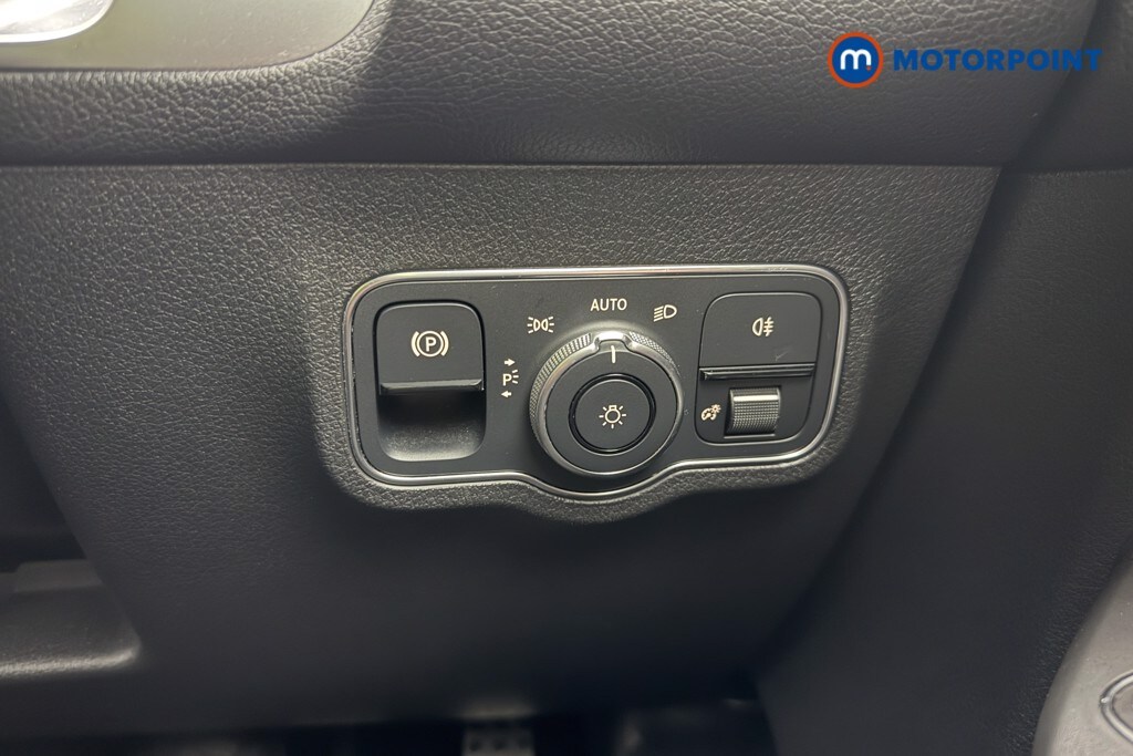 Used Mercedes-Benz GLB for sale - 77364668: Photo 28