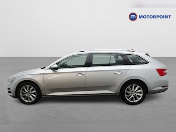 Used Skoda Superb 2022 for sale - 77730288: Photo