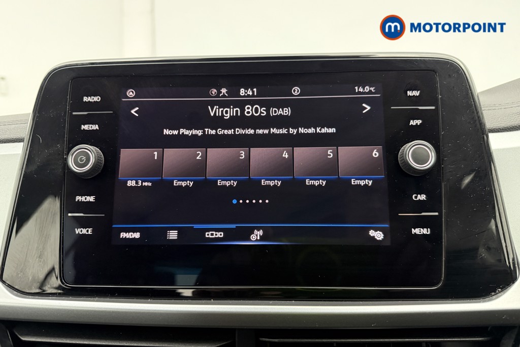 Used Volkswagen T-Roc 2023 for sale - 77916832: Photo 10