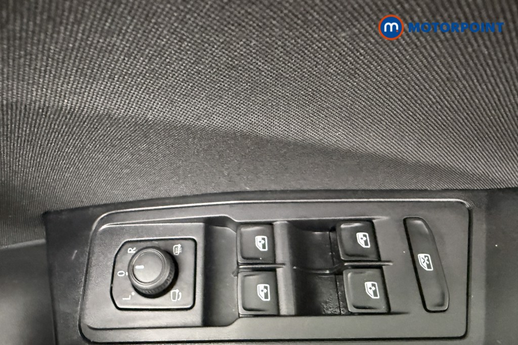 Used Volkswagen T-Roc 2023 for sale - 77916832: Photo 26