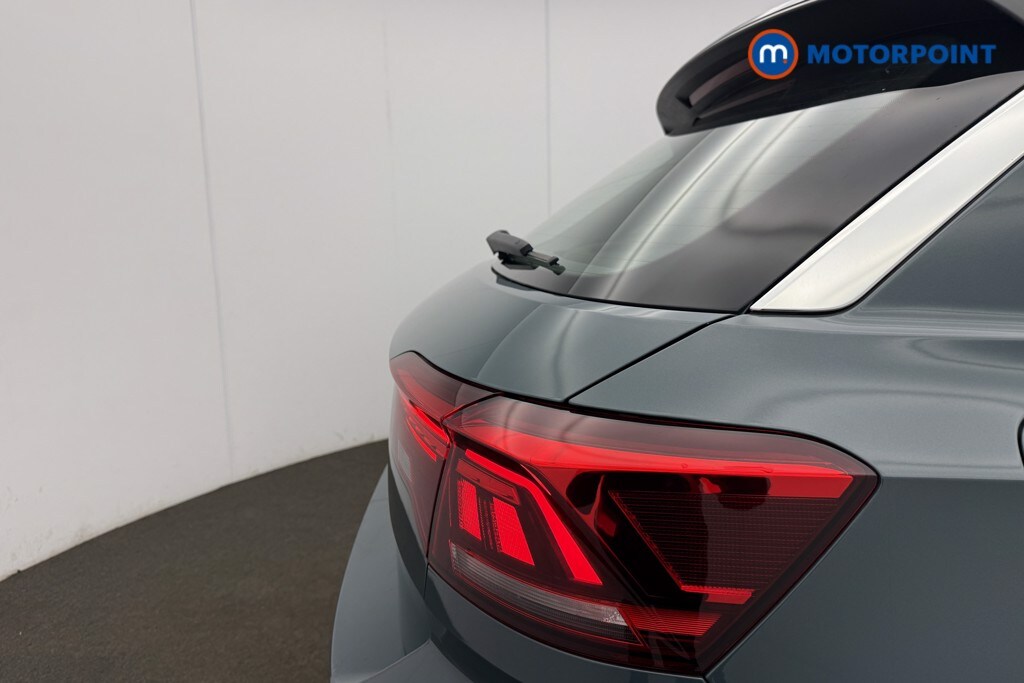 Used Volkswagen T-Roc 2023 for sale - 77916832: Photo 34