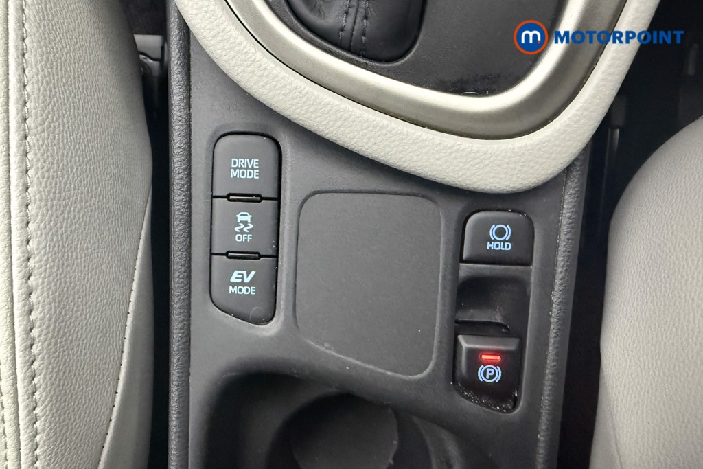 Used Toyota Yaris 2022 for sale - 76859524: Photo 24