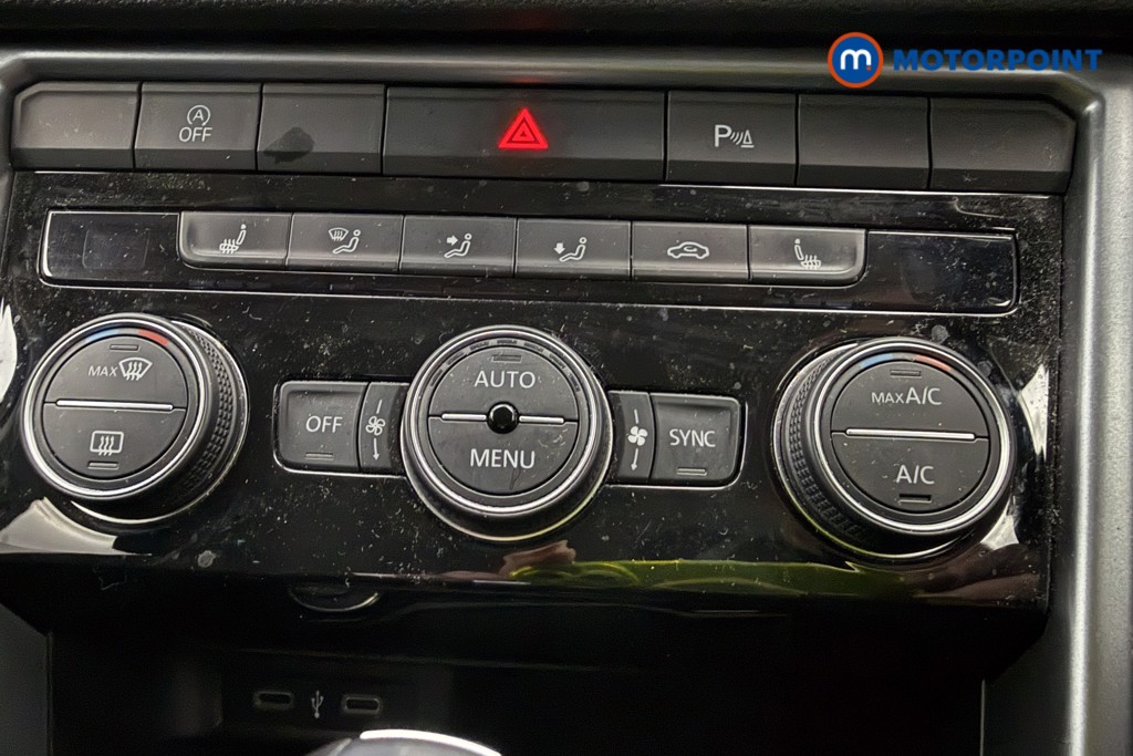 Used Volkswagen T-Roc 2021 for sale - 77607708: Photo 22