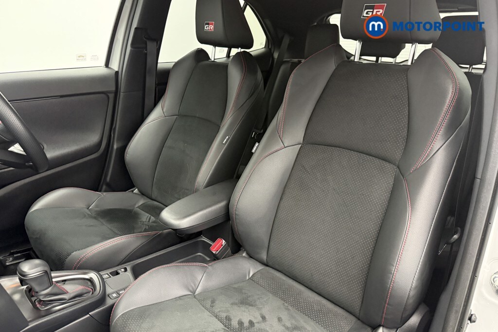 Used Toyota Yaris Cross 2023 for sale - 76278788: Photo 11