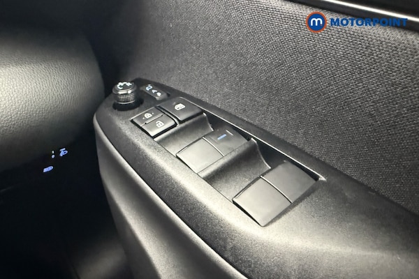 Used Toyota Yaris Cross 2023 for sale - 76278788: Photo 25