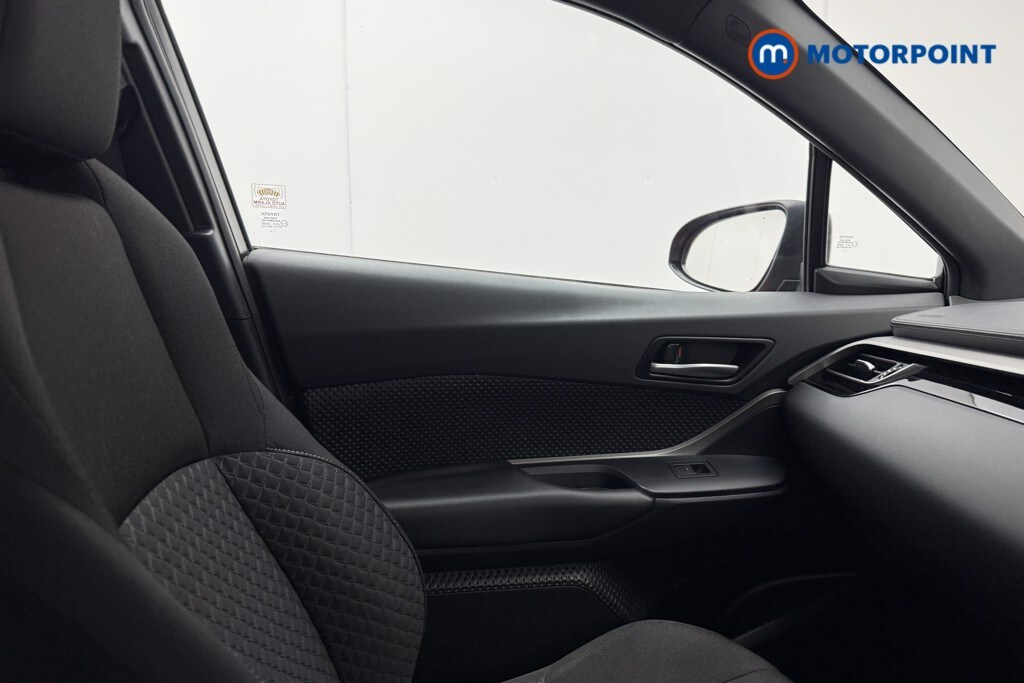 Used Toyota C-HR for sale - 77830780: Photo 22