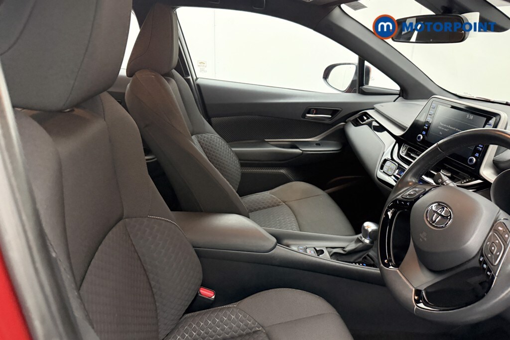 Used Toyota C-HR for sale - 77830780: Photo 26