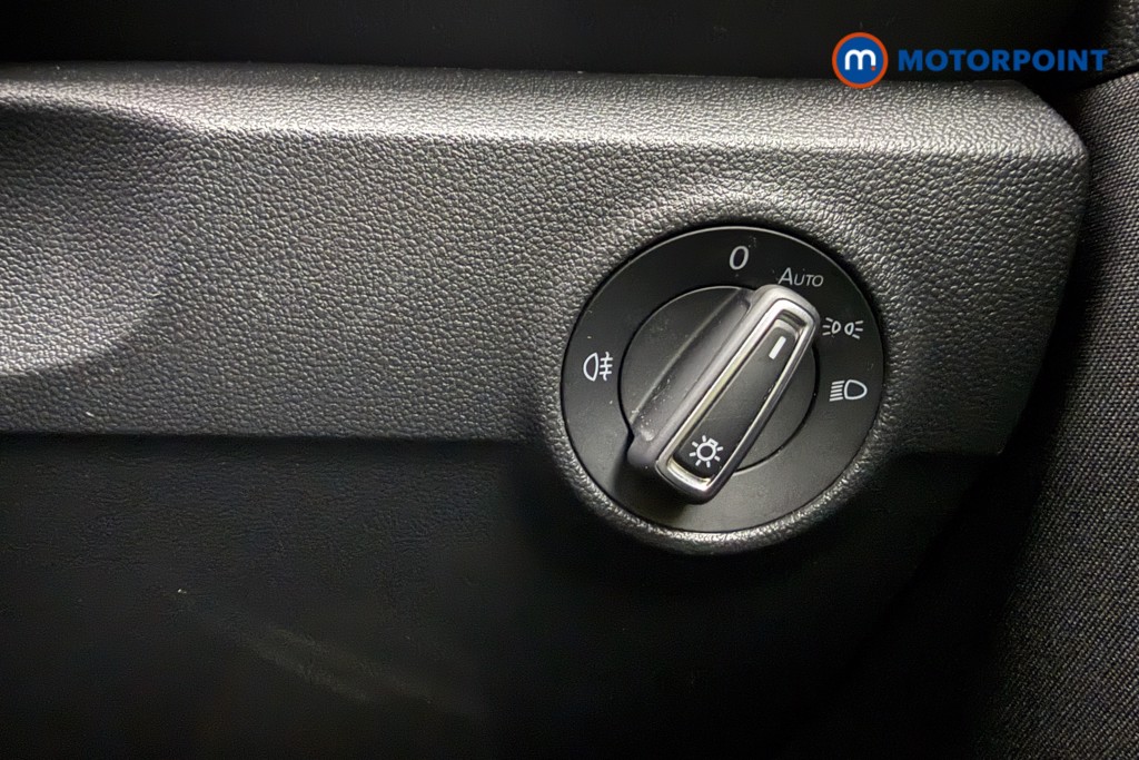 Used Volkswagen T-Roc 2021 for sale - 76933646: Photo 24