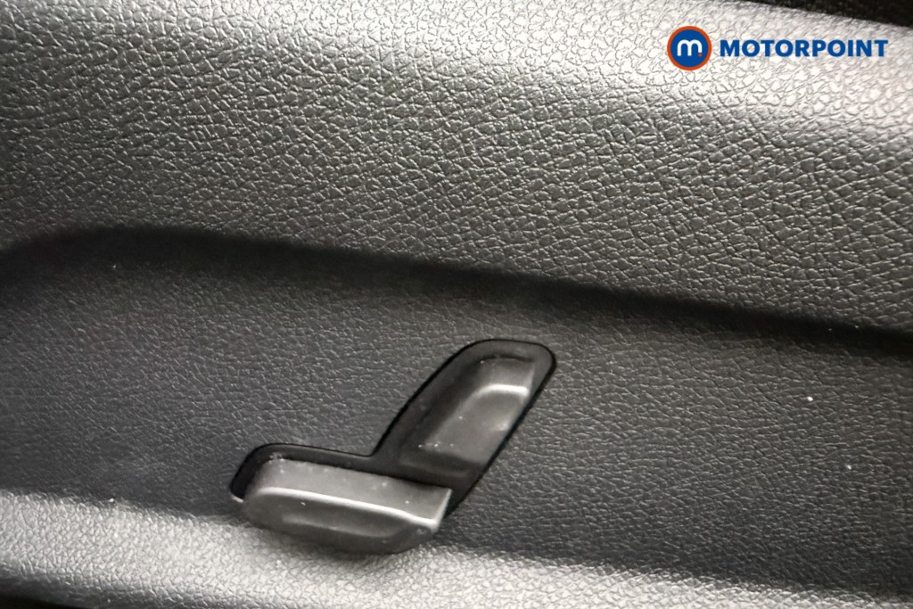 Used Mercedes-Benz C Class 2019 for sale - 78081800: Photo 26