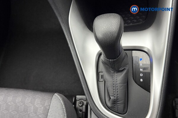 Used Toyota Yaris 2022 for sale - 75684968: Photo 16