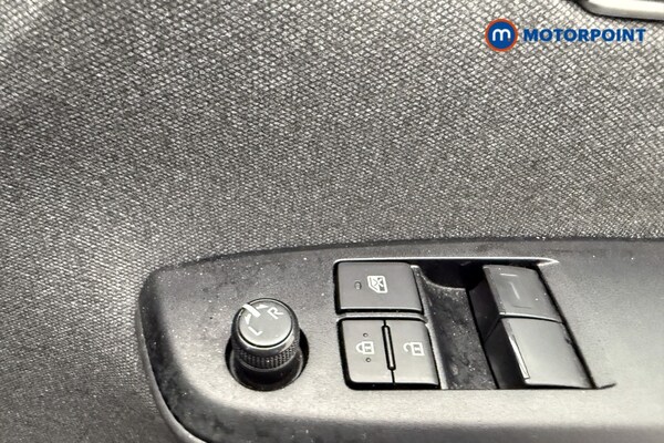 Used Toyota Yaris 2022 for sale - 75684968: Photo 21