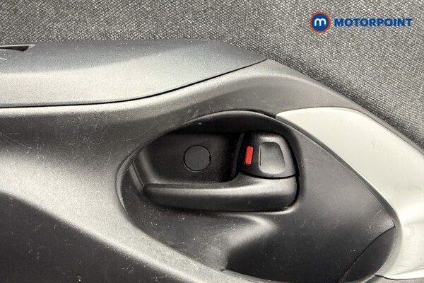 Used Toyota Yaris 2022 for sale - 75684968: Photo 22