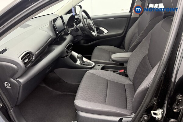 Used Toyota Yaris 2022 for sale - 75684968: Photo 9