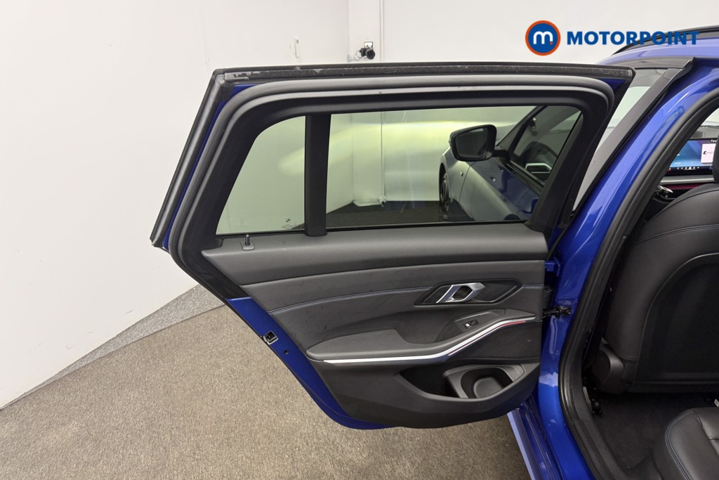 Used BMW 3 Series 2024 for sale - 77665868: Photo 15