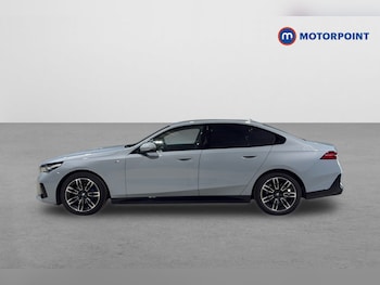 Used BMW 5 Series 2024 for sale - 77620199: Photo