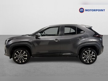 Used Toyota Yaris Cross 2022 for sale - 77327049: Photo