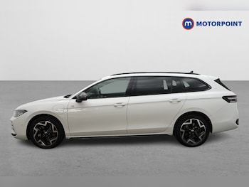 Used Volkswagen Passat 2025 for sale - 79558128: Photo