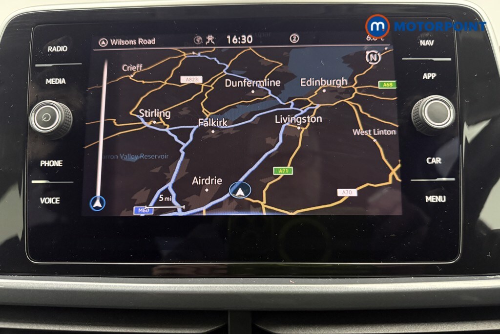 Used Volkswagen T-Roc for sale - 77364735: Photo 10