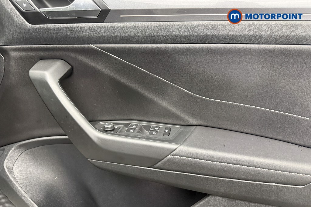 Used Volkswagen T-Roc for sale - 77364735: Photo 26