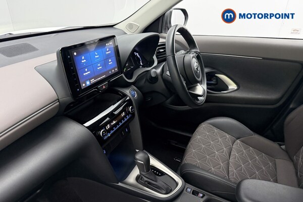 Used Toyota Yaris Cross 2022 for sale - 76255639: Photo 11