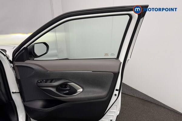 Used Toyota Yaris Cross 2022 for sale - 76255639: Photo 25