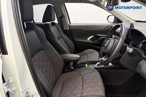 Used Toyota Yaris Cross 2022 for sale - 76255639: Photo 26