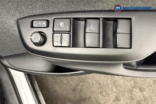 Used Toyota Yaris Cross 2022 for sale - 76255639: Photo 27