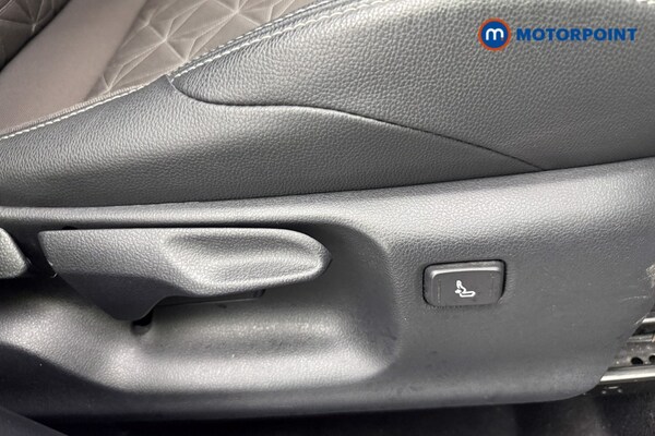 Used Toyota Yaris Cross 2022 for sale - 76255639: Photo 29