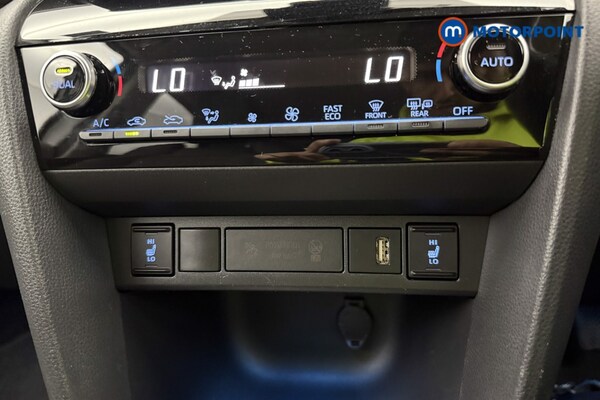 Used Toyota Yaris Cross 2022 for sale - 76255639: Photo 34