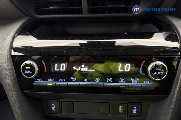 Used Toyota Yaris Cross 2022 for sale - 76255639: Photo 35