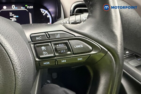 Used Toyota Yaris Cross 2022 for sale - 76255639: Photo 40