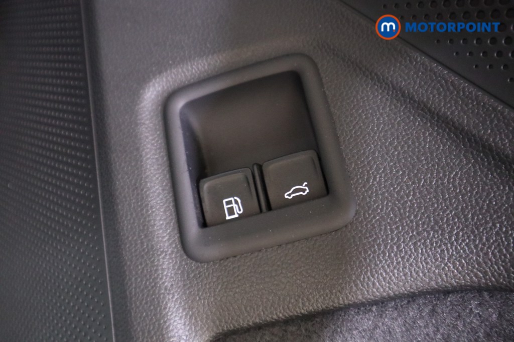 Used Volkswagen Passat 2025 for sale - 76394290: Photo 17