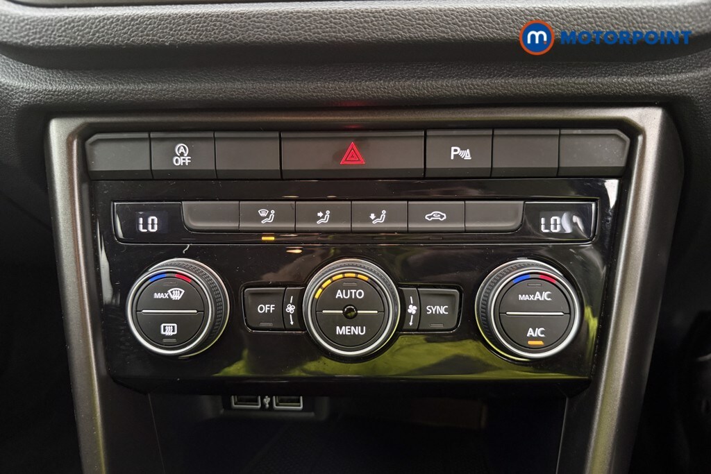 Used Volkswagen T-Roc for sale - 77741301: Photo 31