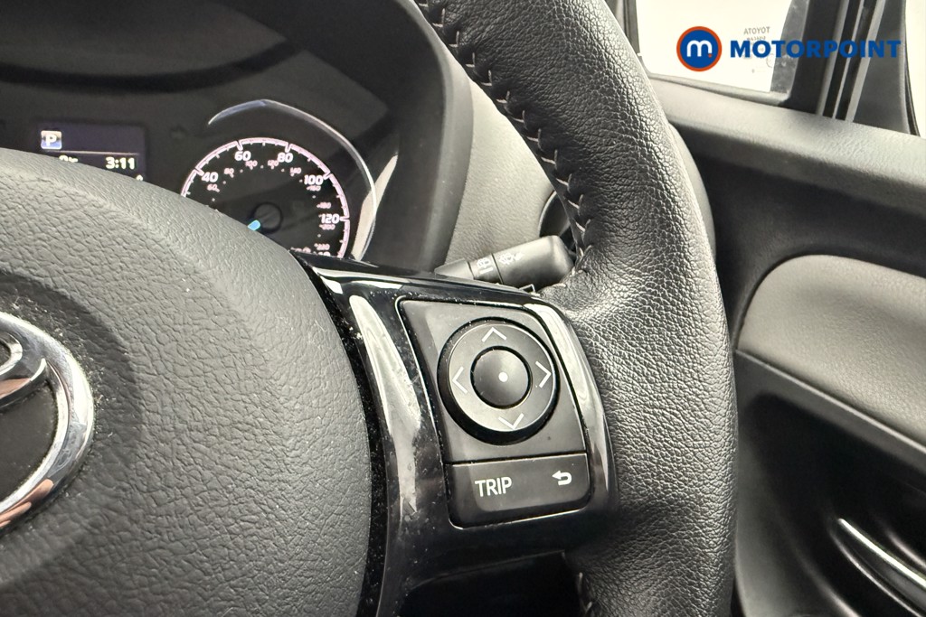 Used Toyota Yaris 2020 for sale - 76355784: Photo 15