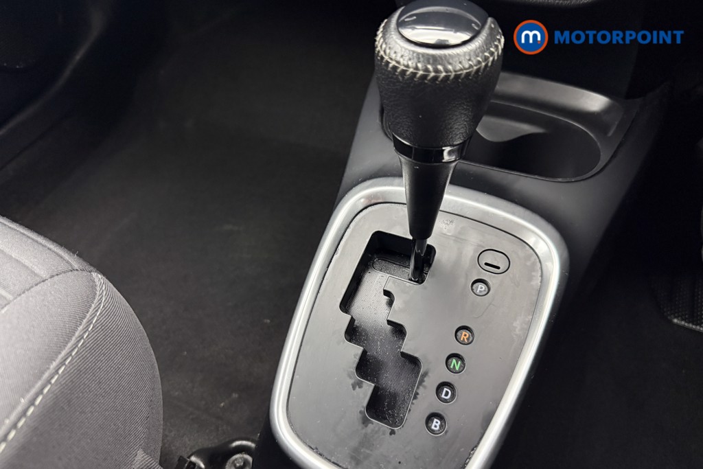 Used Toyota Yaris 2020 for sale - 76355784: Photo 22