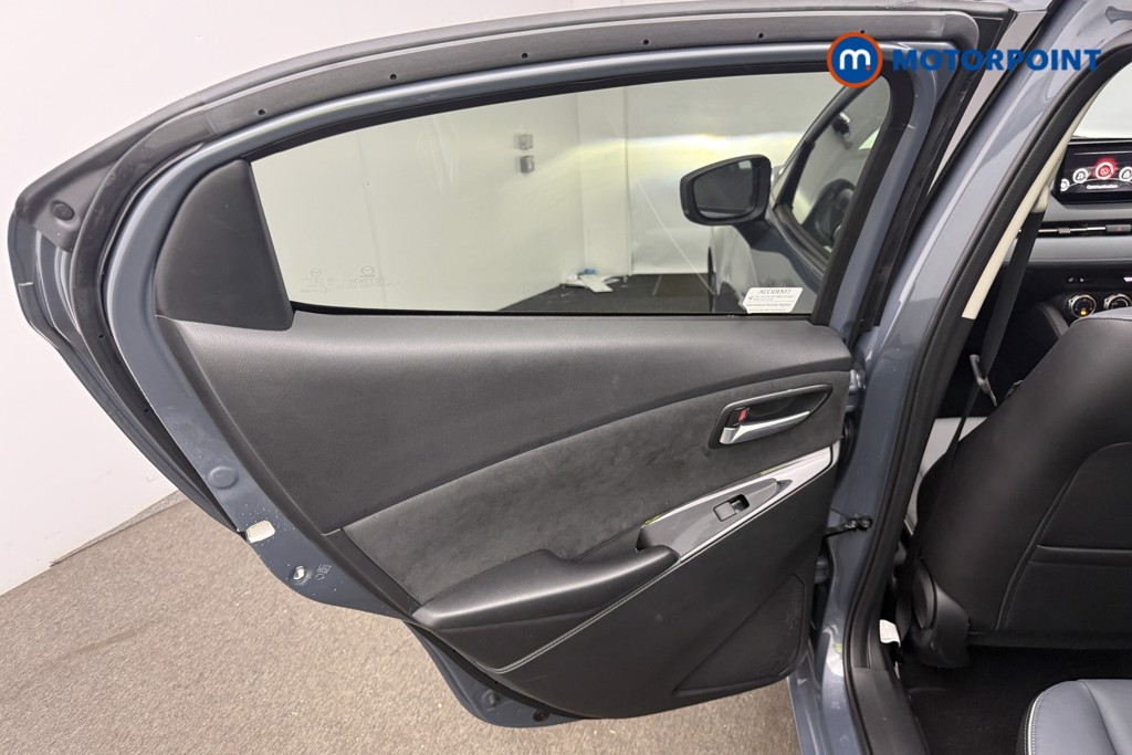 Used Mazda Mazda2 2022 for sale - 77068700: Photo 13